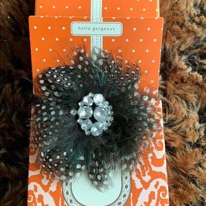 🔴FIRM…Stella & Dot Plume Brooch  w/ Rhinestones